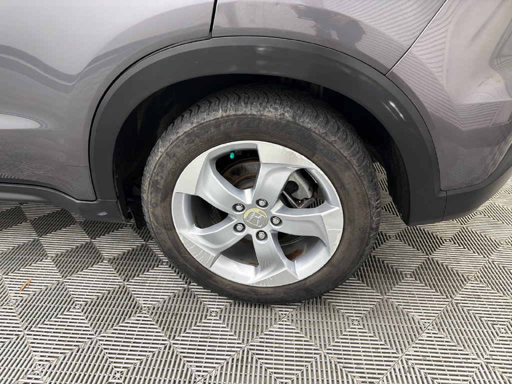 Used 2016 Honda HR-V EX image 19