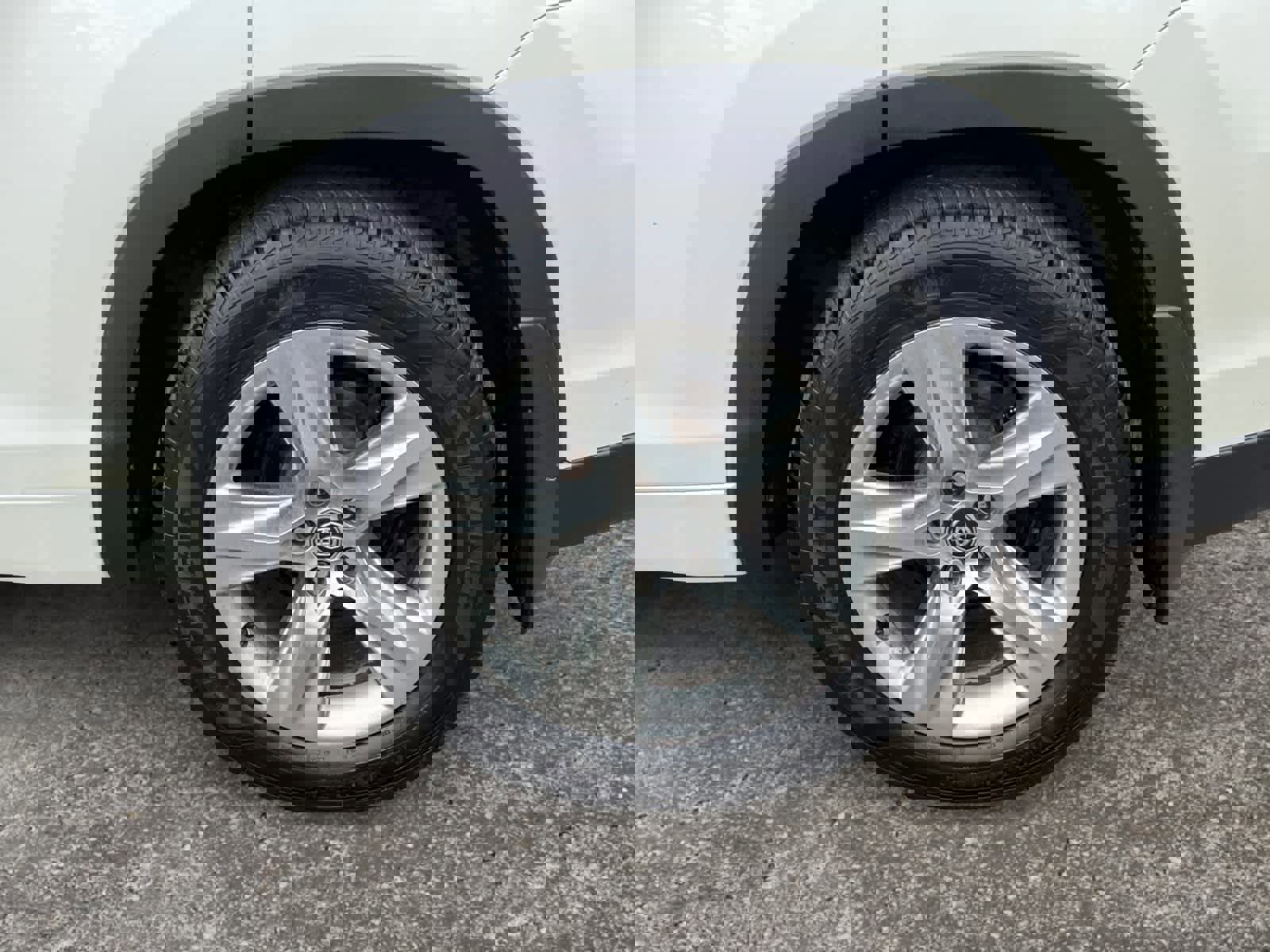 Used 2016 Toyota Highlander Limited Platinum AWD/4WD image 15