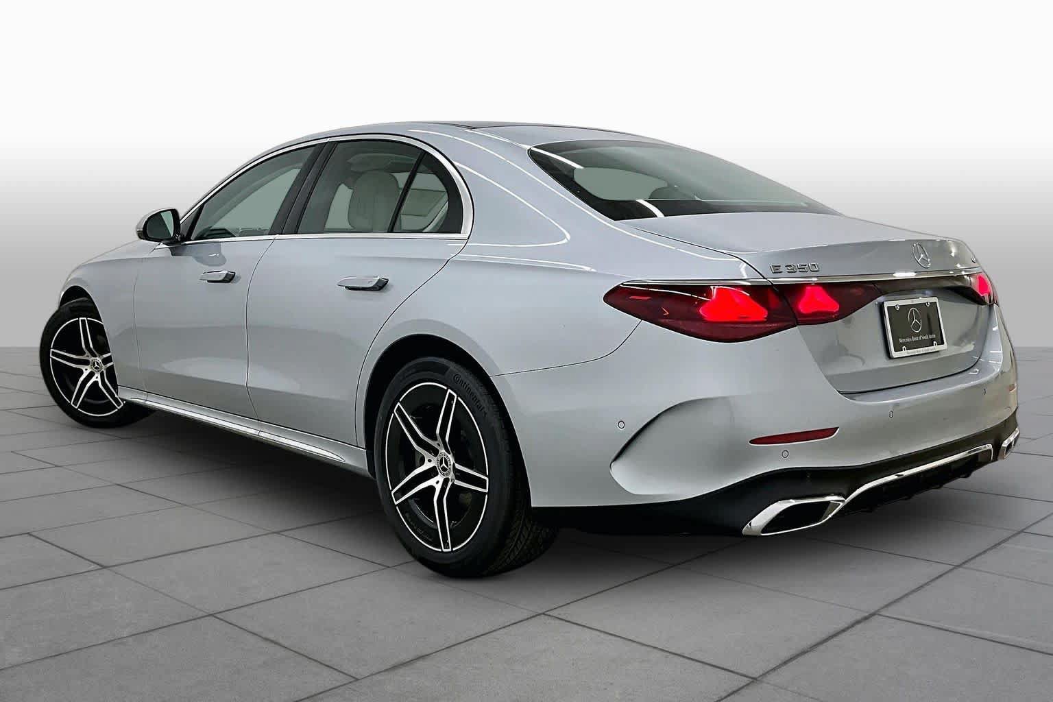 New 2026 Mercedes-Benz E 350 4MATIC Sedan image 12