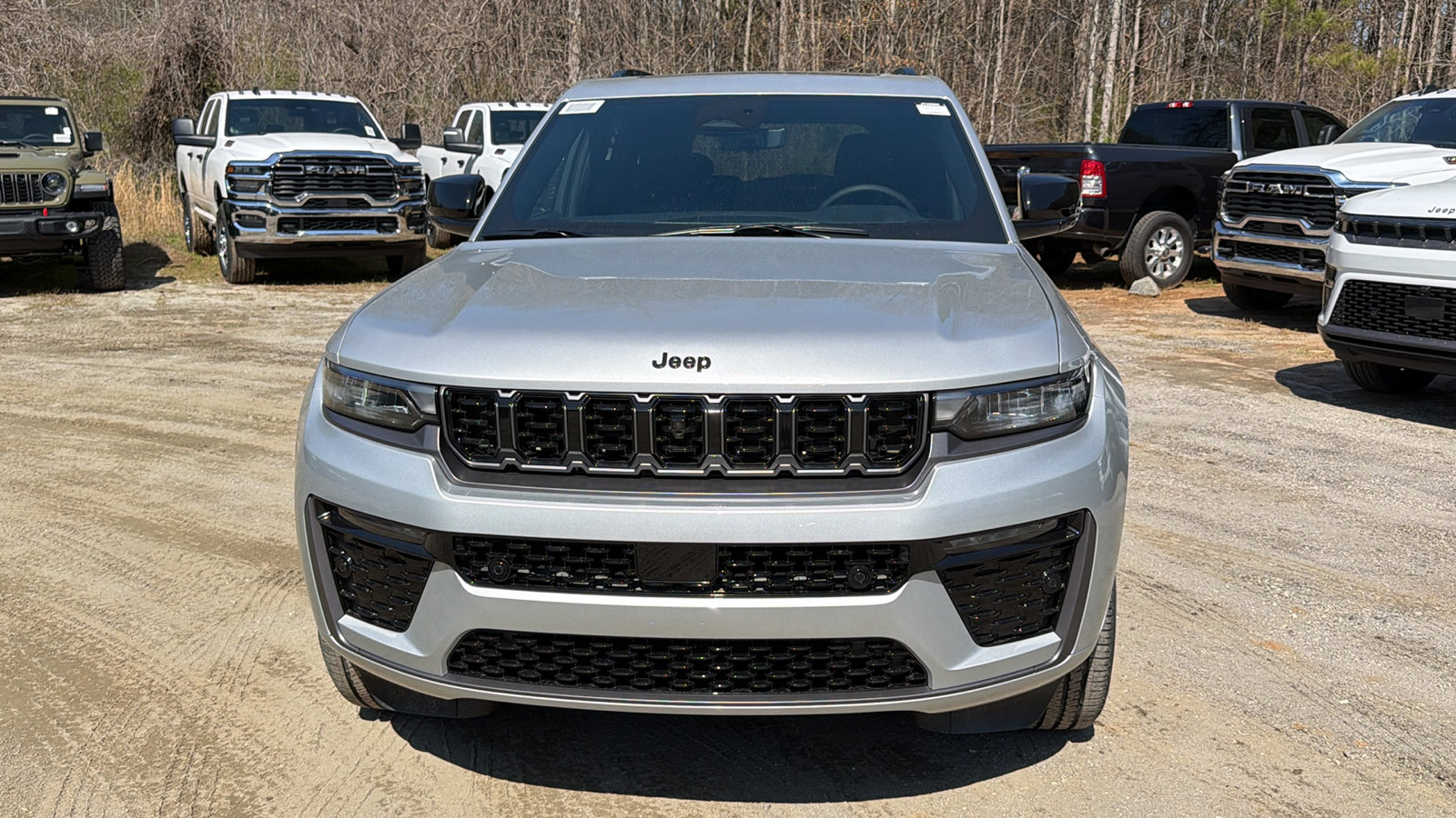 New 2026 Jeep Grand Cherokee Limited AWD/4WD image 3