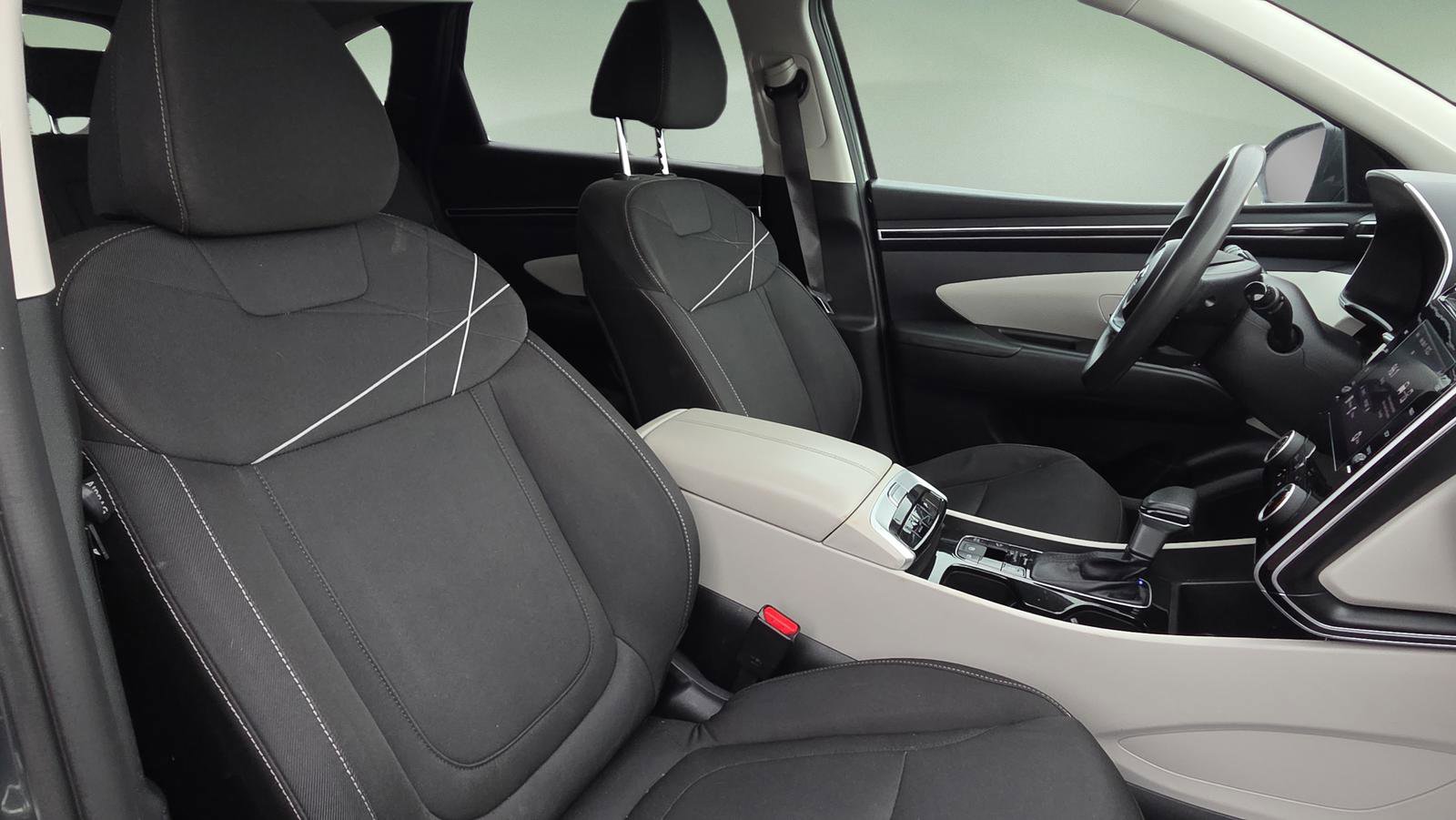 Used 2022 Hyundai Tucson SEL image 16