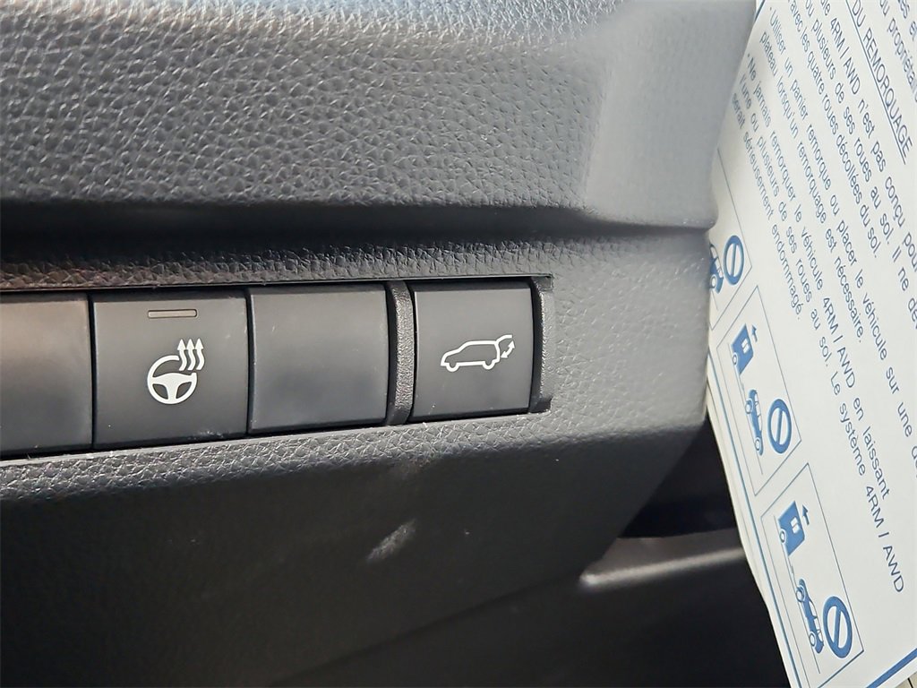 New 2025 Toyota RAV4 SE image 15