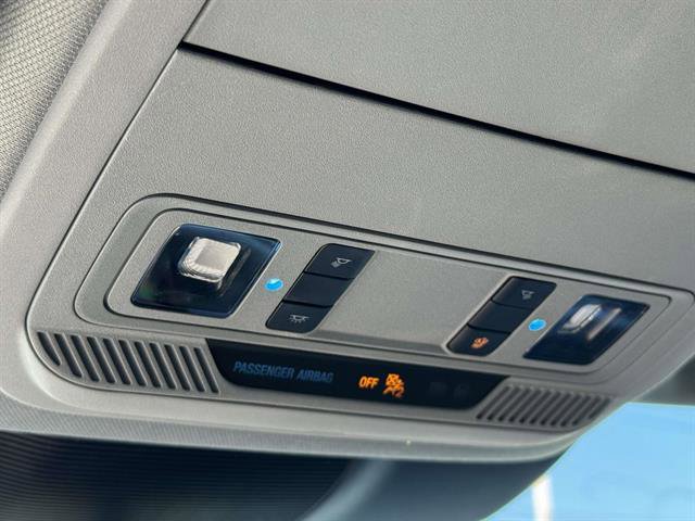 Used 2022 Ford Explorer XLT image 28