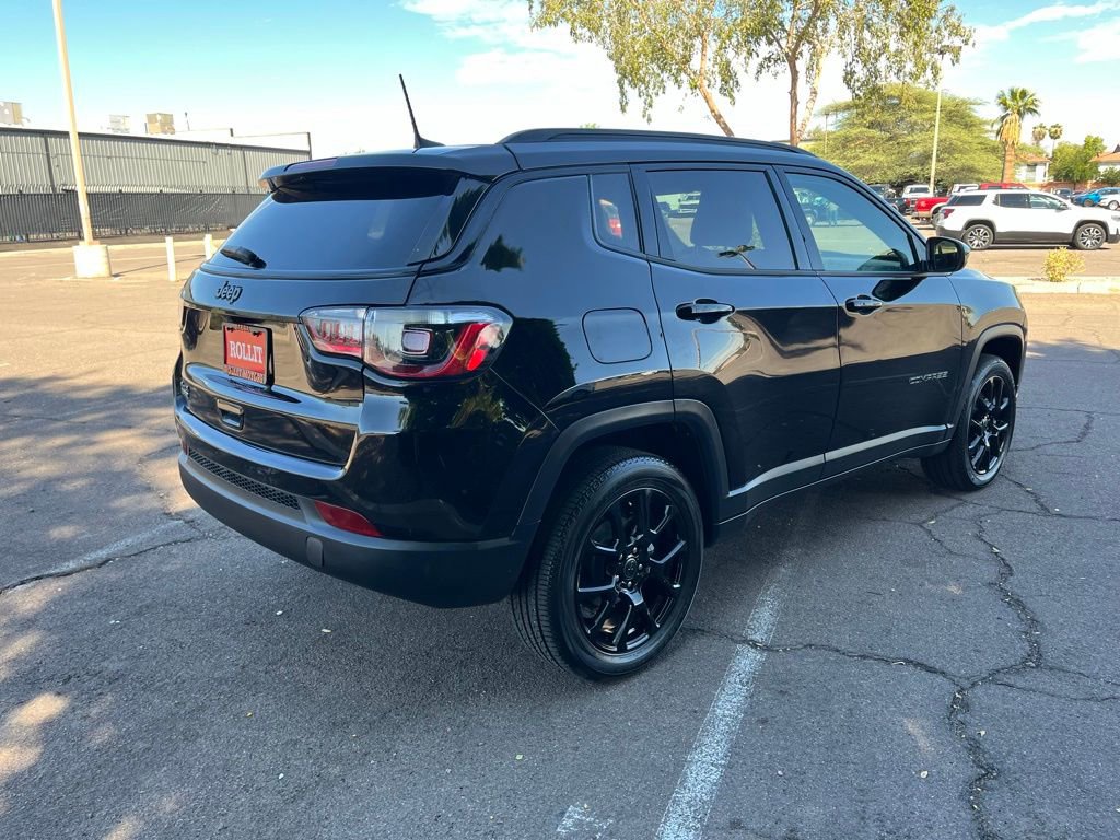 Used 2025 Jeep Compass Latitude w/ Altitude Special Edition image 9