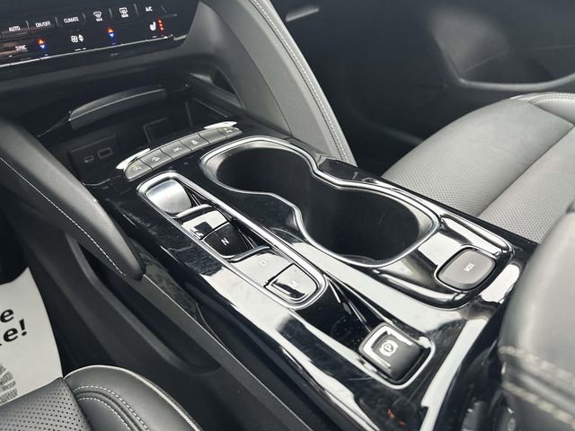 Used 2023 Buick Envision Essence image 45