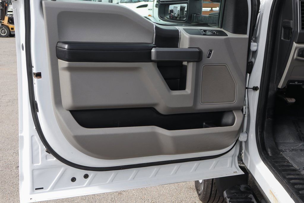 Used 2021 Ford F550 4x4 Regular Cab Super Duty image 15