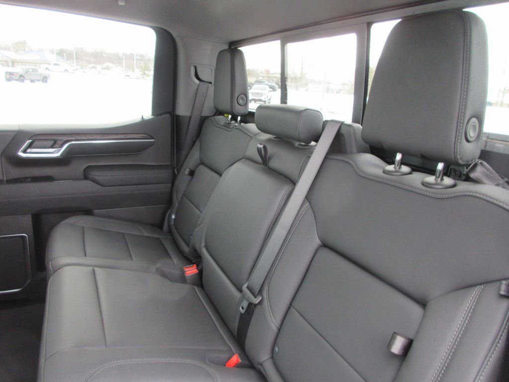 New 2026 GMC Sierra 1500 SLT w/ SLT Premium Plus Package image 15