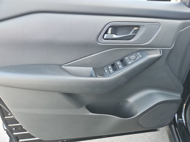 Certified 2026 Nissan Rogue S FWD image 10