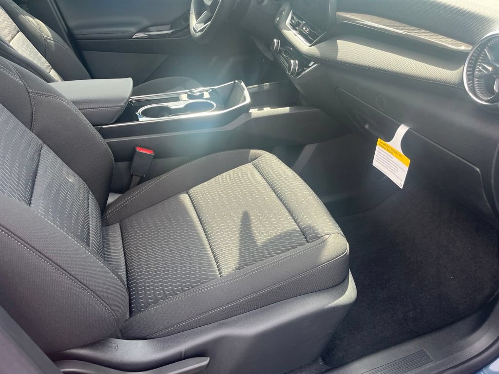 New 2027 Chevrolet Equinox LT FWD image 29