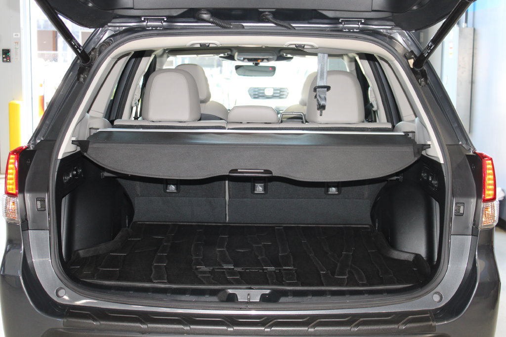 Used 2023 Subaru Forester Limited AWD/4WD image 29