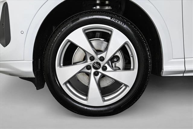 New 2025 Audi Q5 Premium Plus image 24
