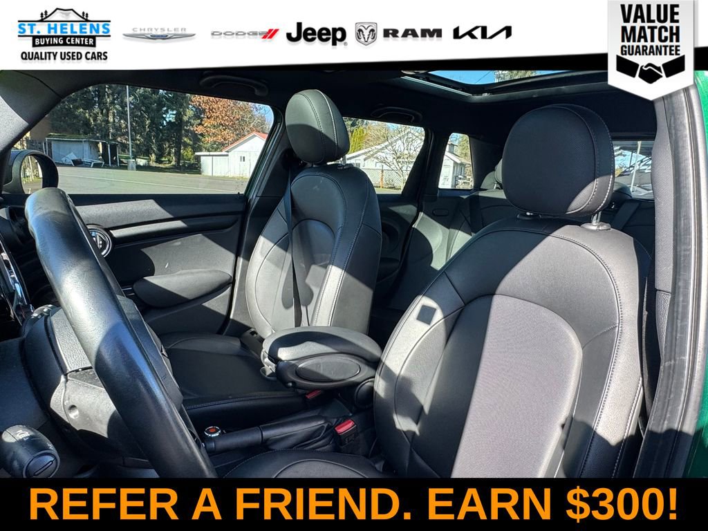 Used 2020 MINI Cooper 4-Door Hardtop w/ Storage Package image 15