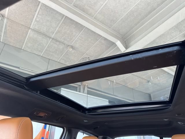 Used 2022 Chrysler Pacifica Pinnacle FWD image 25