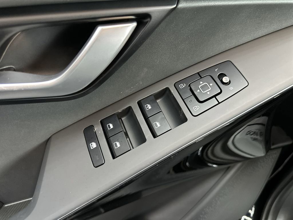 New 2026 Kia Niro Wind FWD image 5