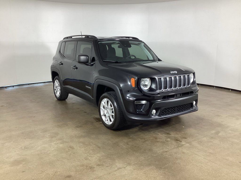 Used 2022 Jeep Renegade Latitude AWD/4WD image 4
