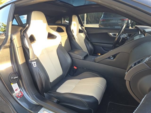 Used 2017 Jaguar F-TYPE R AWD/4WD image 10