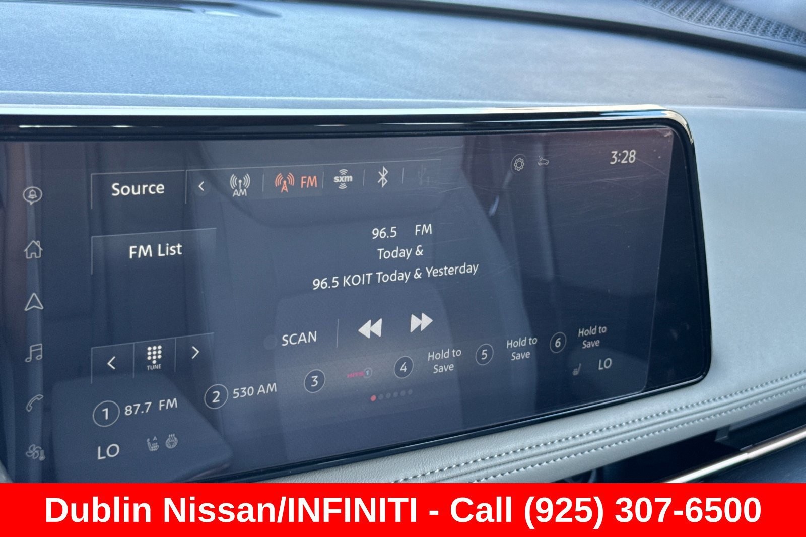 Used 2024 Nissan Ariya AWD image 27