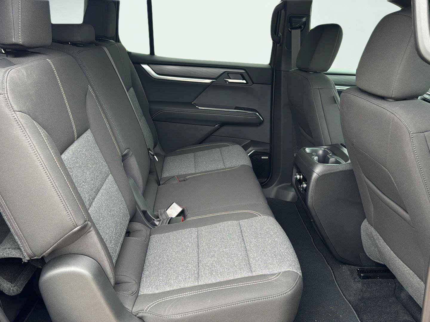 New 2026 GMC Acadia Elevation FWD image 23