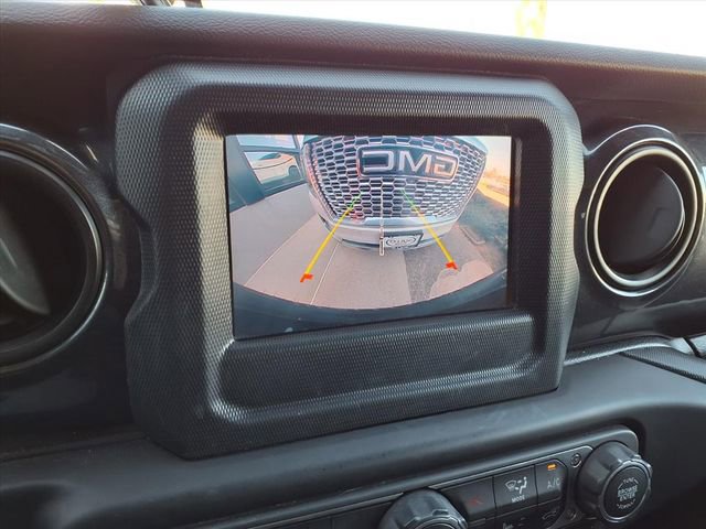 Used 2020 Jeep Wrangler Unlimited Sport image 12