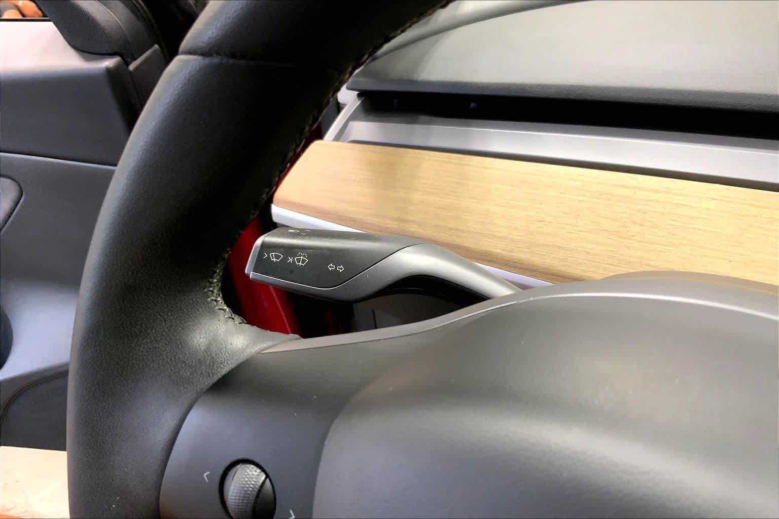 Used 2020 Tesla Model 3 Standard Range RWD image 31