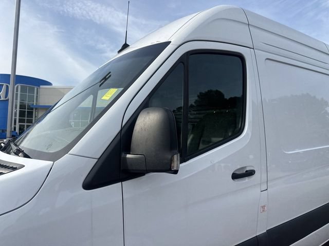 Used 2025 Mercedes-Benz Sprinter 2500 image 5
