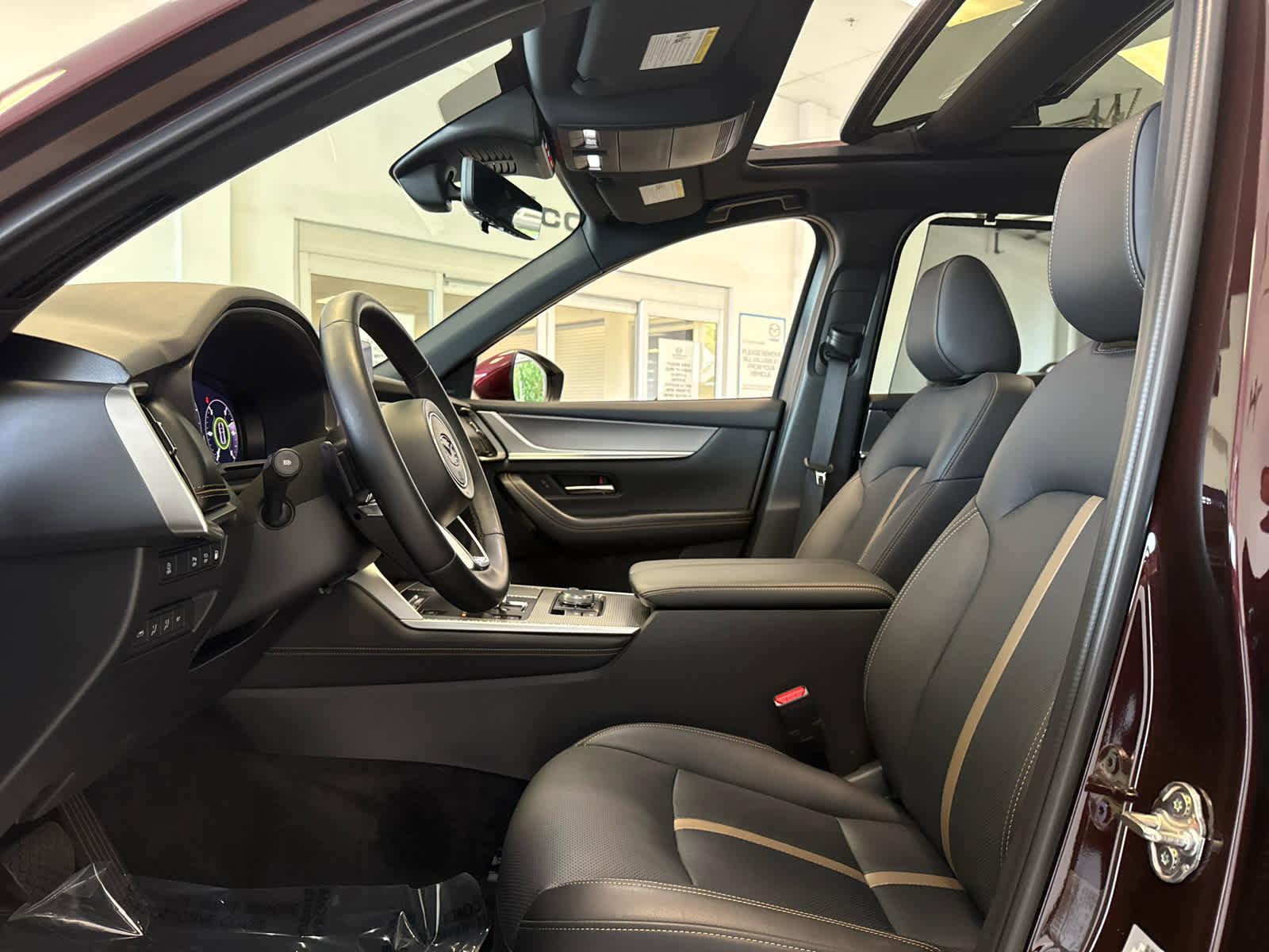 Certified 2025 MAZDA CX-90 Plug-In Hybrid w/ Premium Plus image 17