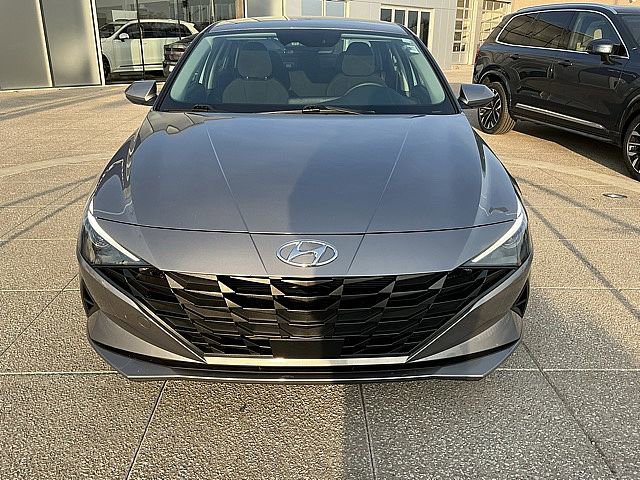 Used 2023 Hyundai Elantra SEL w/ Convenience Package image 12
