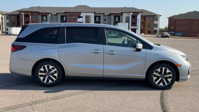 Used 2026 Honda Odyssey EX-L image 9