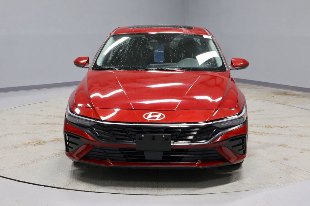 Used 2025 Hyundai Elantra SEL image 8