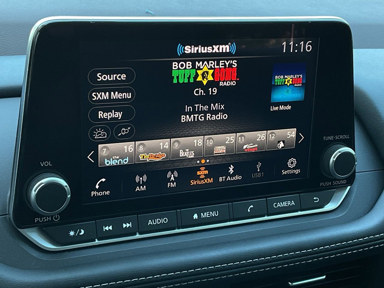 Certified 2023 Nissan Rogue SV image 29