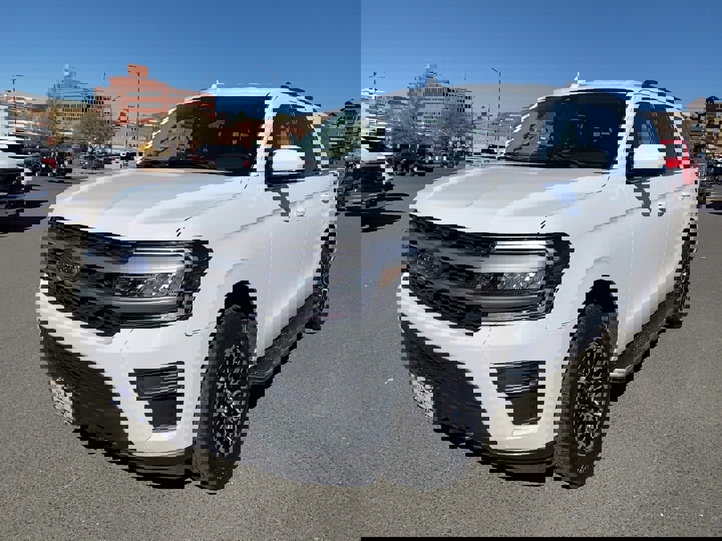 Certified 2022 Ford Expedition XLT image 2