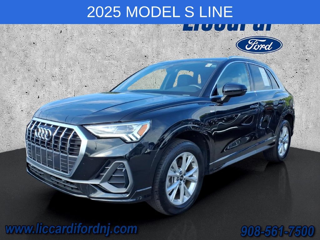 Used 2025 Audi Q3 2.0T Premium AWD/4WD image 3