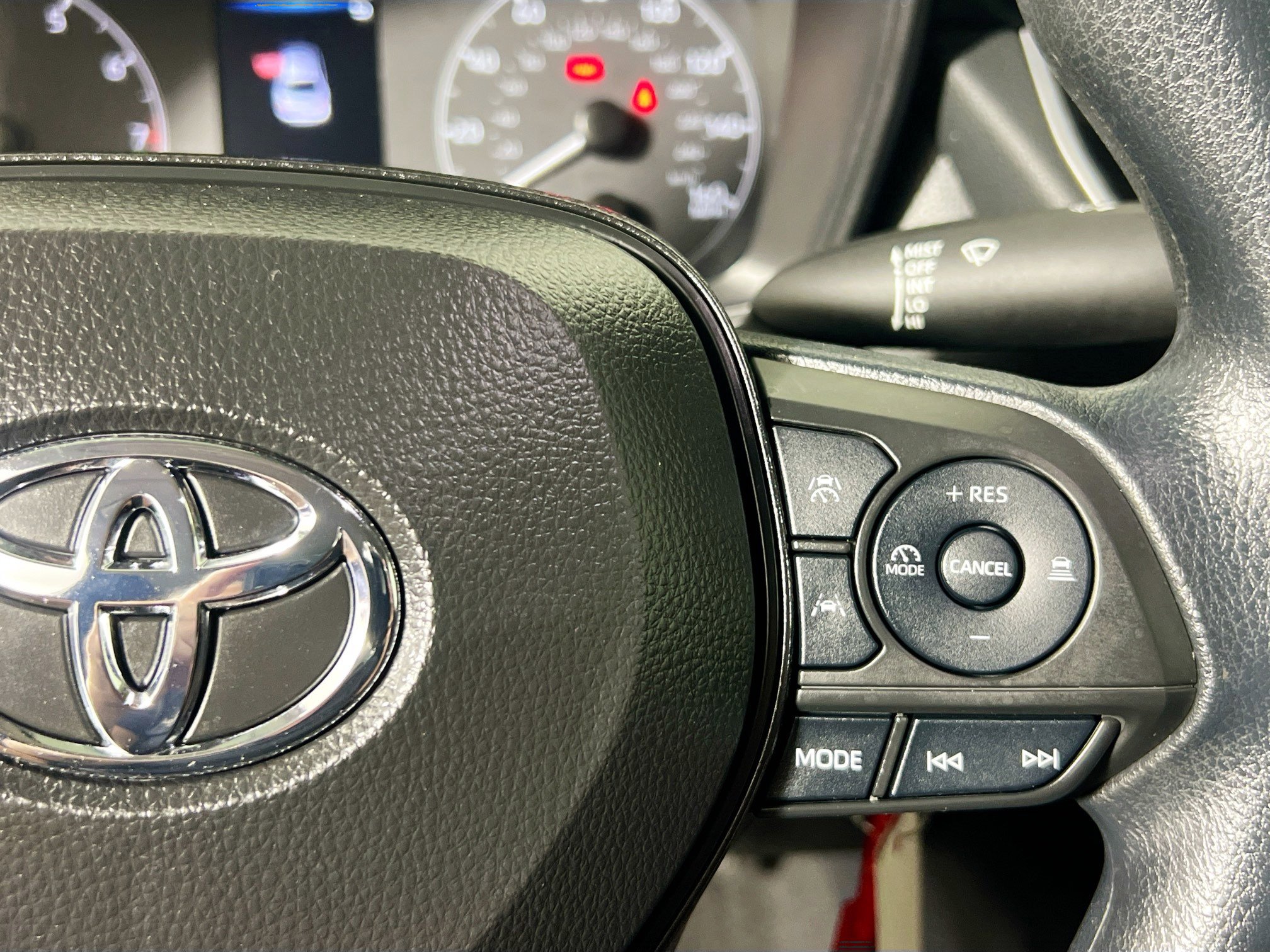 Used 2024 Toyota Corolla LE FWD image 19