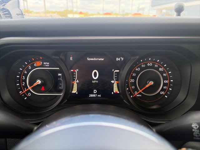 Used 2024 Jeep Wrangler Unlimited Sahara w/ Technology Group AWD/4WD image 27
