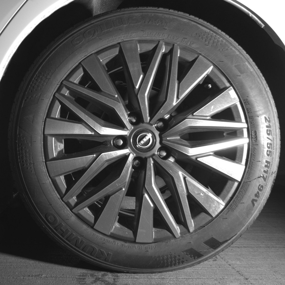 Used 2025 Nissan Altima 2.5 SV image 14