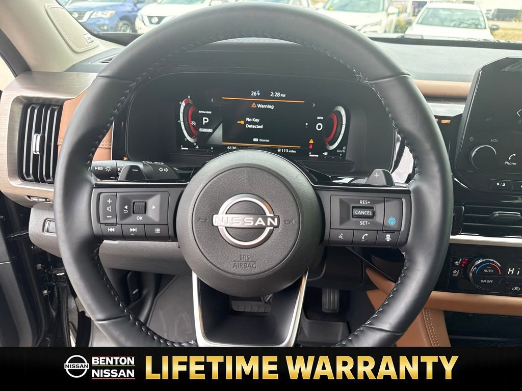 Certified 2025 Nissan Pathfinder Platinum image 17