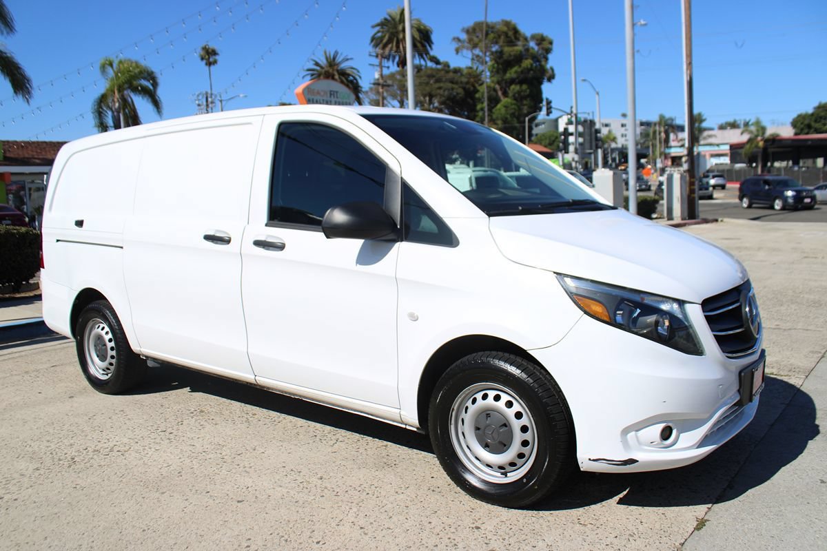 Used 2022 Mercedes-Benz Metris image 7