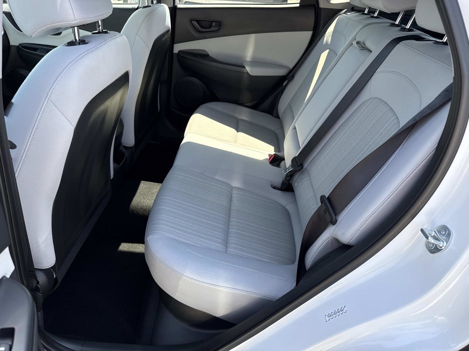 Certified 2023 Hyundai Kona SEL AWD/4WD image 23