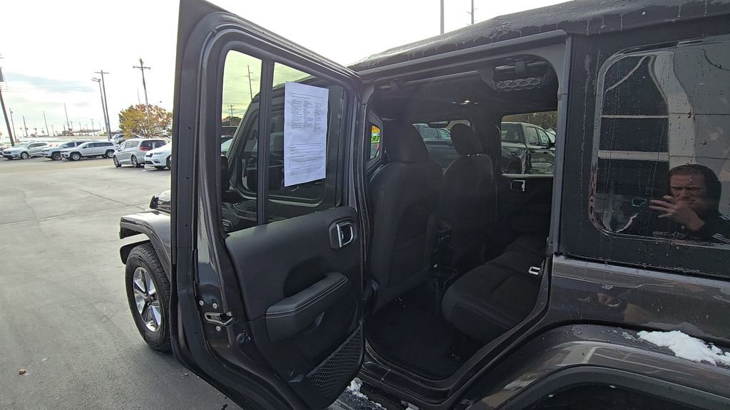 Certified 2021 Jeep Wrangler Unlimited Sahara image 14