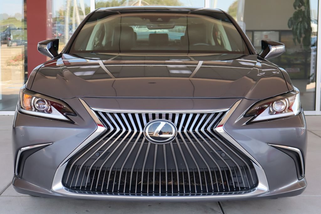 Used 2020 Lexus ES 350 w/ Premium Package FWD image 2