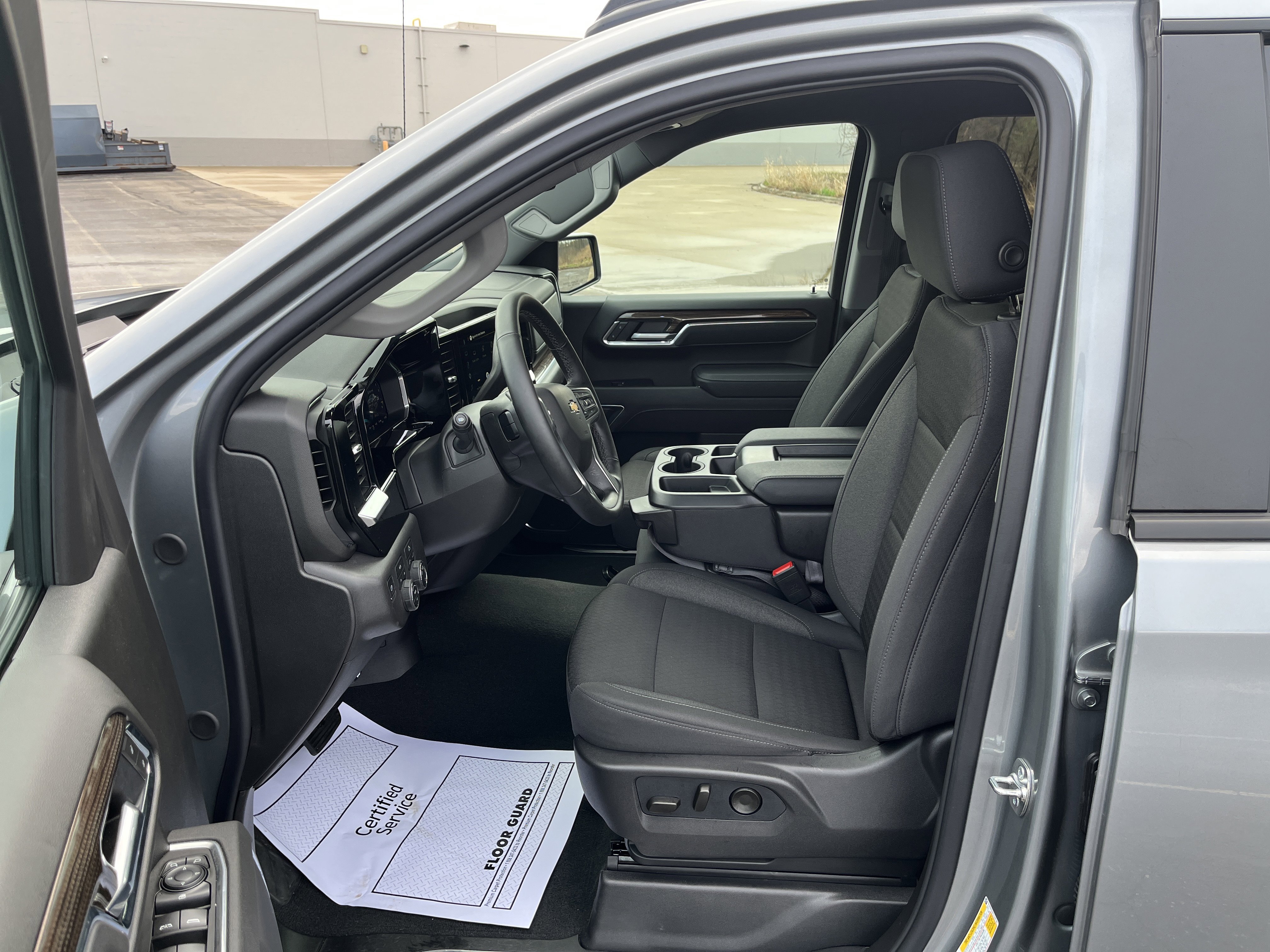 Used 2026 Chevrolet Silverado 1500 LT image 10