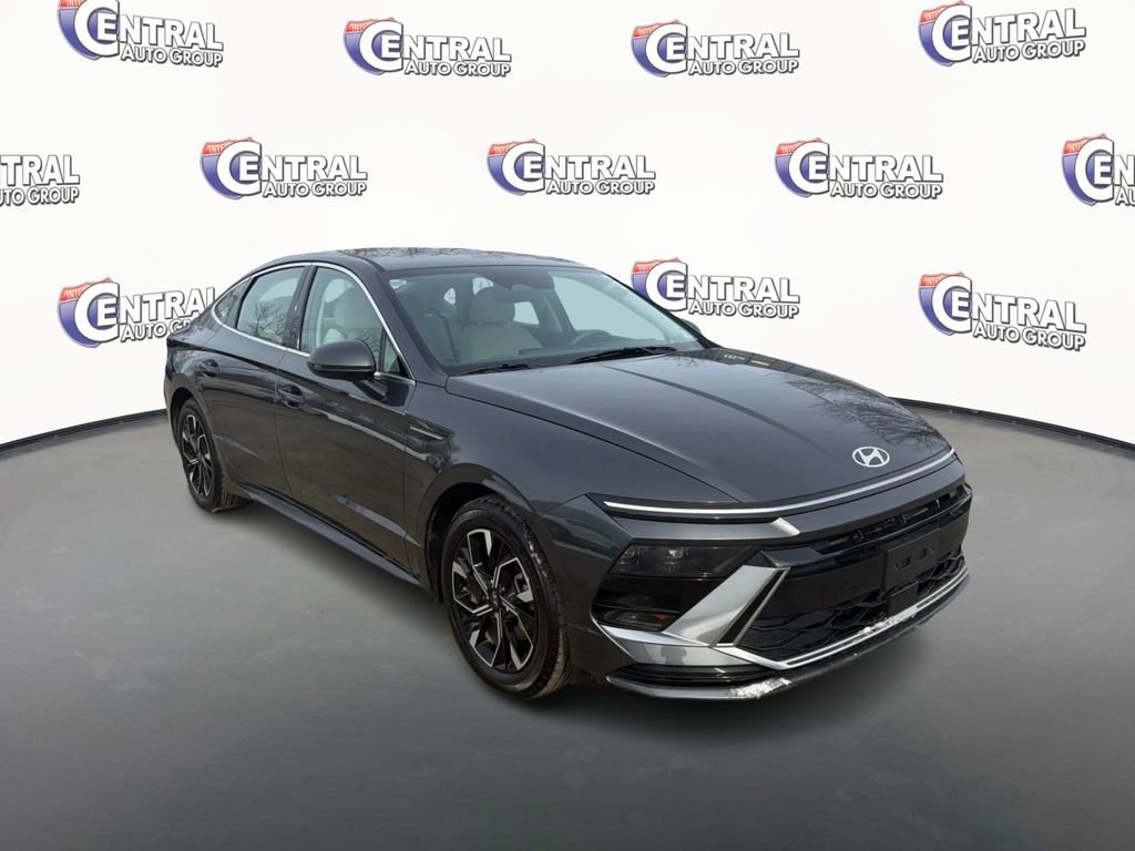 Certified 2024 Hyundai Sonata SEL image 3