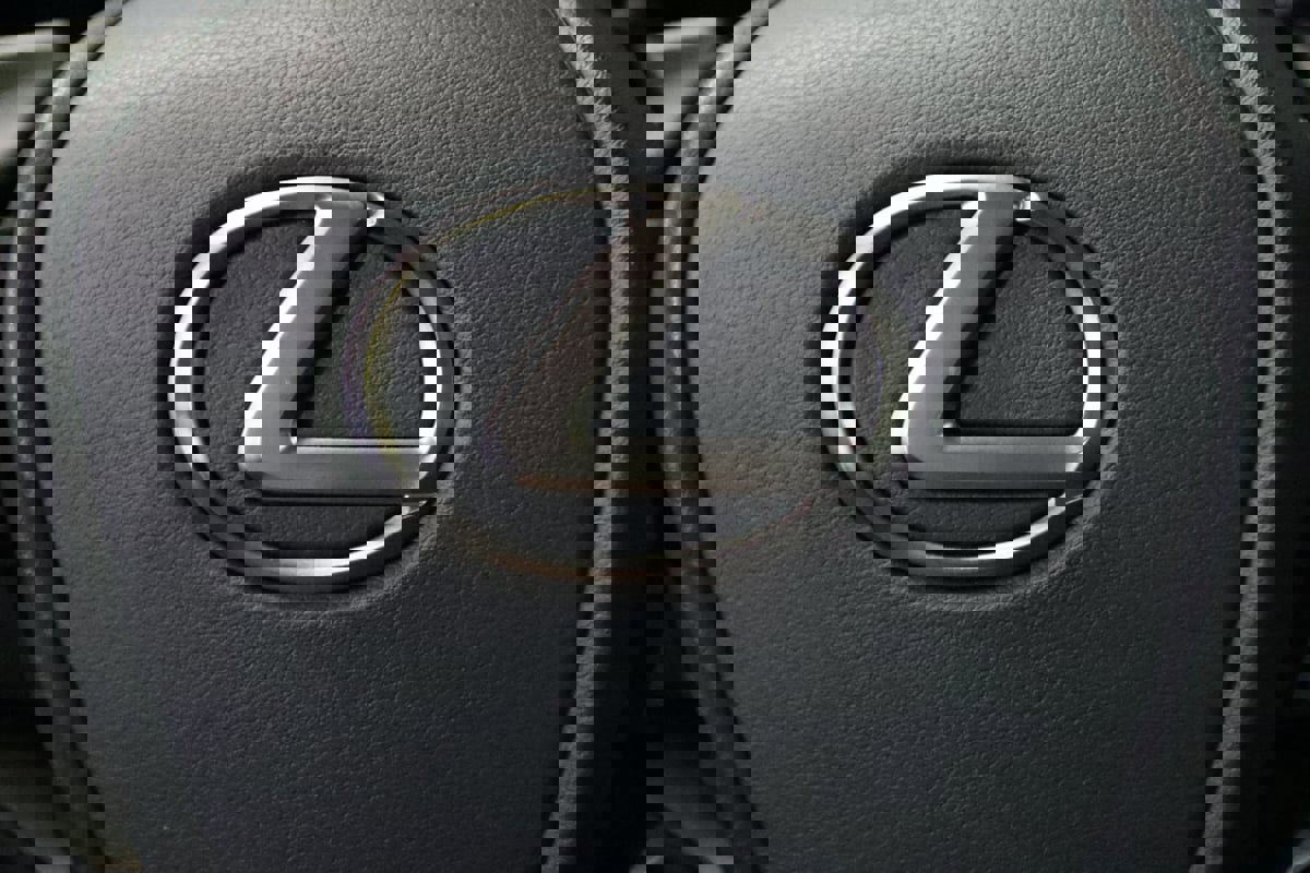 Used 2021 Lexus ES 250 w/ Premium Package image 38