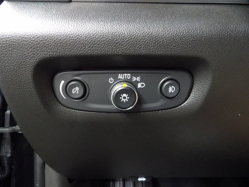 Used 2021 Chevrolet Traverse RS w/ LPO, Floor Liner Package AWD/4WD image 53