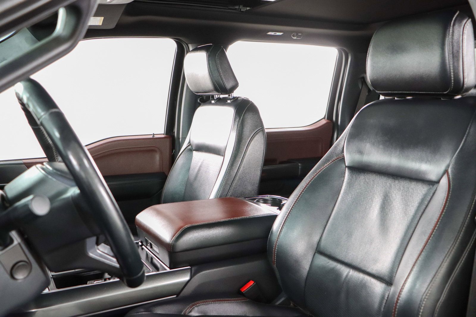 Used 2023 Ford F150 Lariat w/ Equipment Group 502A High image 26