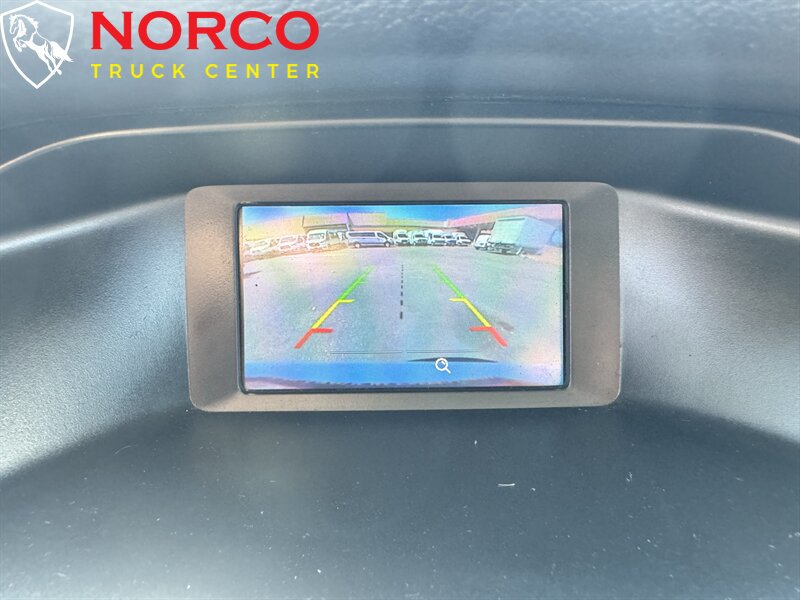 Used 2015 Ford Focus SE FWD image 19