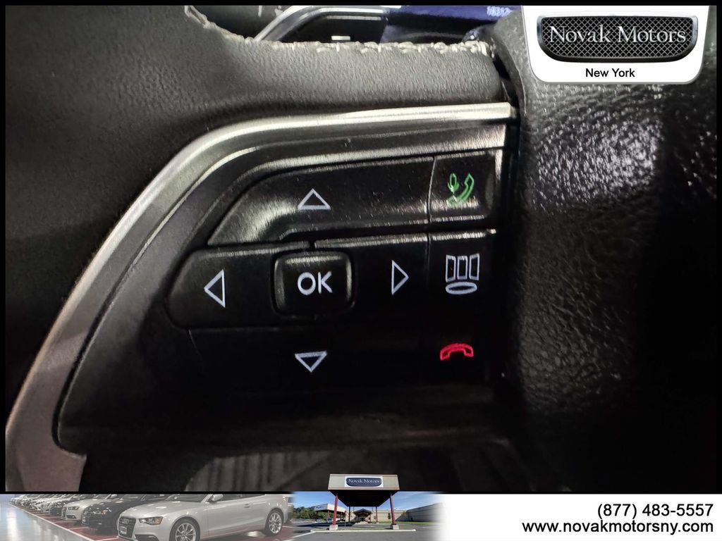 Used 2023 Jeep Grand Cherokee Limited AWD/4WD image 23
