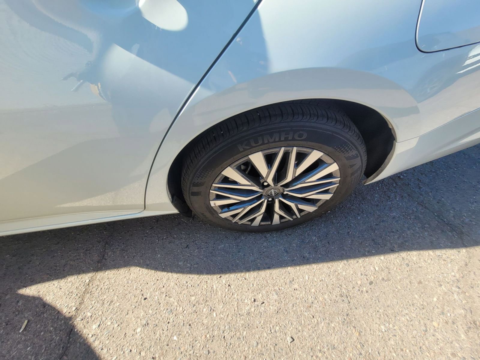 Used 2025 Nissan Altima 2.5 SV image 9