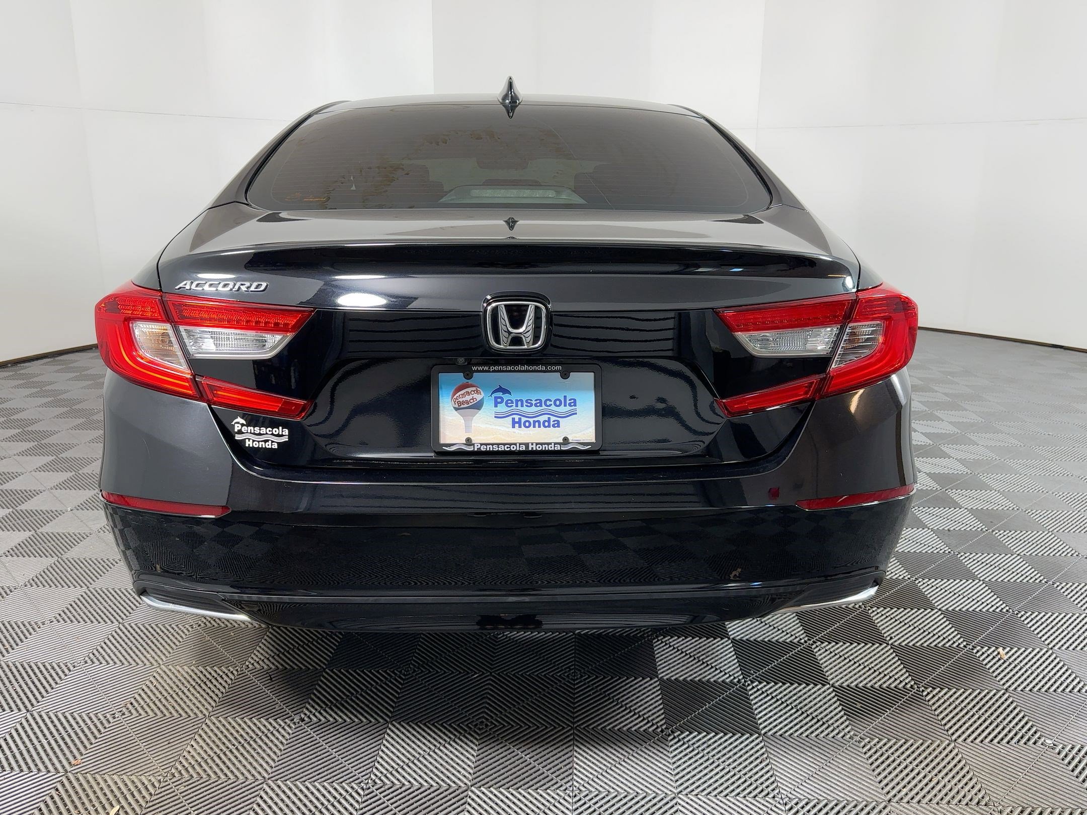 Used 2018 Honda Accord EX-L image 7