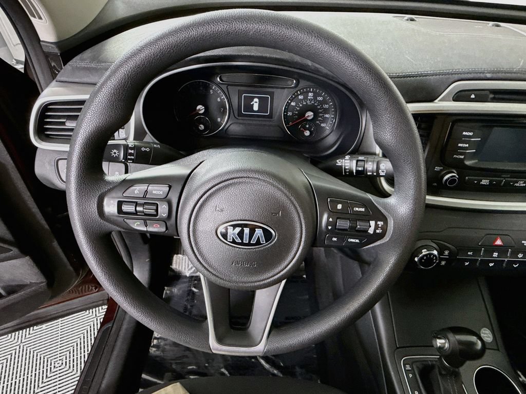 Used 2017 Kia Sorento AWD image 19